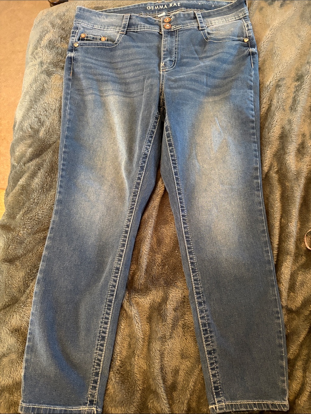 Gemma Rae Straight Leg Women's Denim Jeans in Mid Blue